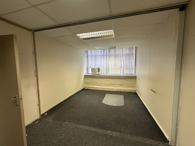 To Let commercial Property for Rent in Mowbray Western Cape